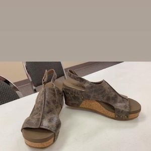 Corkys size 10 never worn